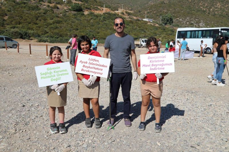 GERENKUYU HALK PLAJI TEMİZLENDİ