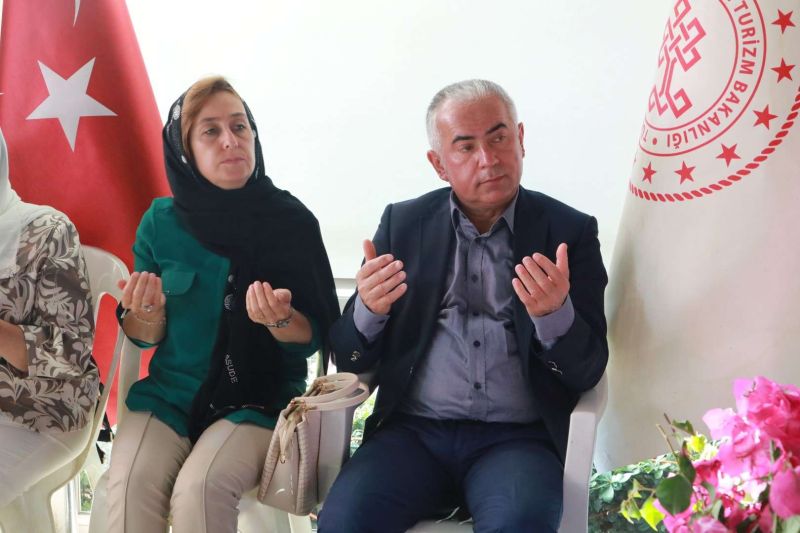 “SANAT GÜNEŞİ” ZEKİ MÜREN, VEFATININ 27’NCİ YIL DÖNÜMÜNDE BODRUM’DA ANILDI