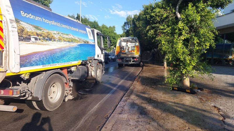 GÜMBET MAHALLESİNDE KAPSAMLI TEMİZLİK