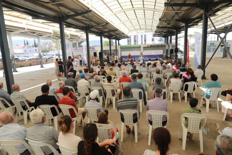 BELEDİYENİN YETİŞTİRDİĞİ FİDELER ÜRETİCİYLE BULUŞTU