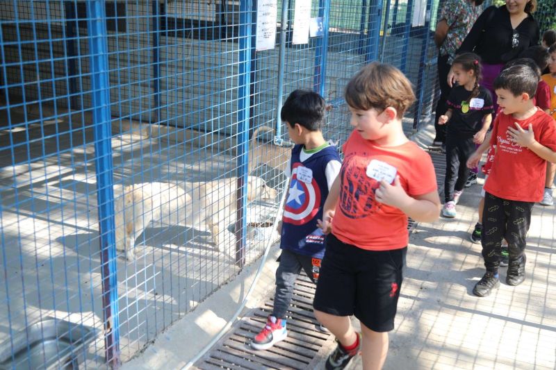 ÖĞRENCİLERDEN BAKIMEVİ ZİYARETİ