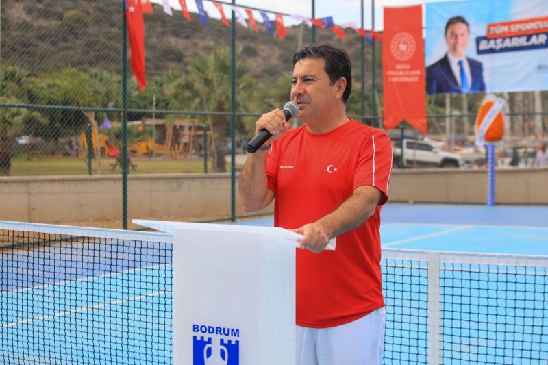 TEKERLEKLİ SANDALYE 100. YIL TENİS TURNUVASI HEYECANI