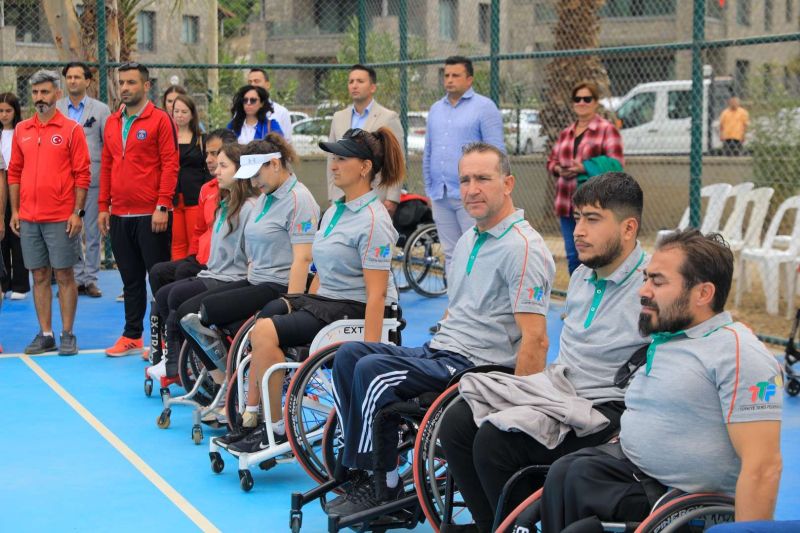 TEKERLEKLİ SANDALYE 100. YIL TENİS TURNUVASI HEYECANI