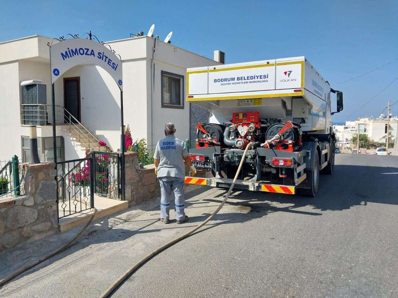 BELEDİYEDEN SU TANKERİ DESTEĞİ