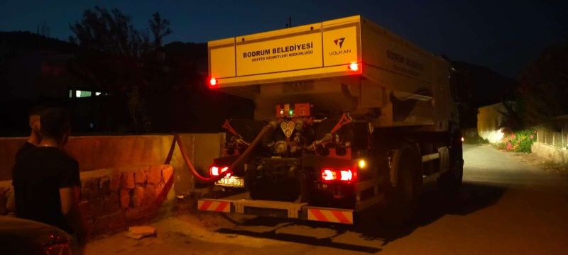 BELEDİYEDEN SU TANKERİ DESTEĞİ