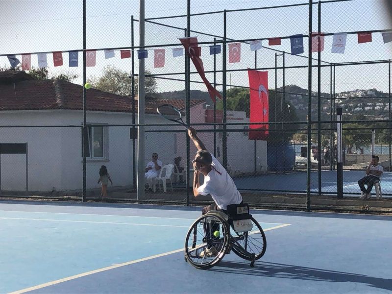 TEKERLEKLİ SANDALYE 100. YIL TENİS TURNUVASI SONA ERDİ