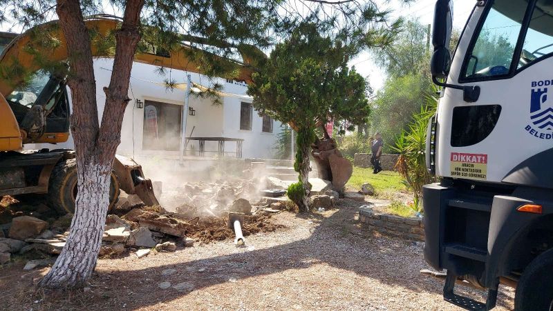 BODRUM’DA KAÇAK YAPILAŞMA İLE MÜCADELE SÜRÜYOR