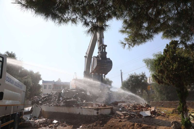 BODRUM’DA KAÇAK YAPILAŞMA İLE MÜCADELE SÜRÜYOR