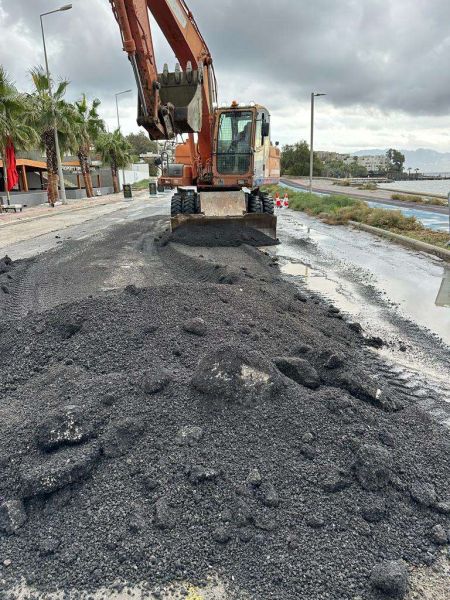 BODRUM BELEDİYE EKİPLERİ YAĞMUR MESAİSİNDE