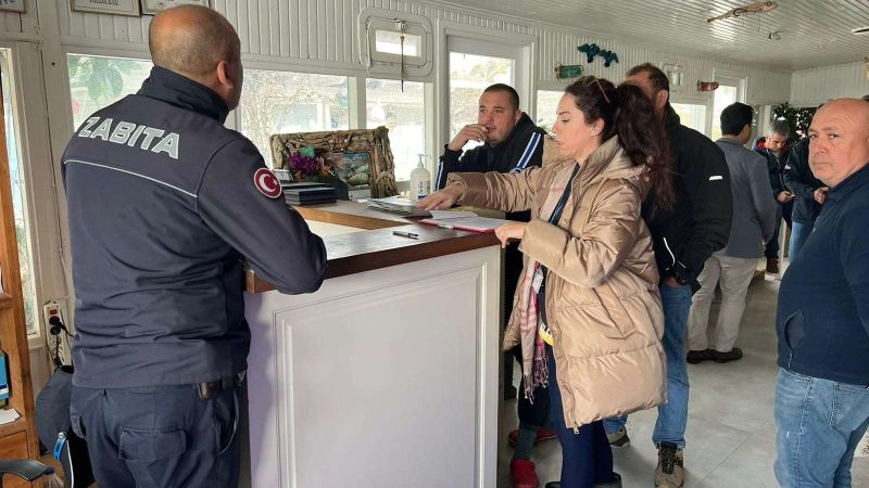 BAŞKAN ARAS’TAN FIRTINADAN ETKİLENEN İŞ YERLERİNE ZİYARET