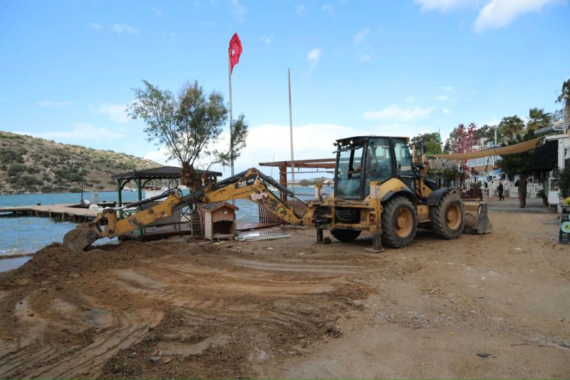 BAŞKAN ARAS’TAN FIRTINADAN ETKİLENEN İŞ YERLERİNE ZİYARET