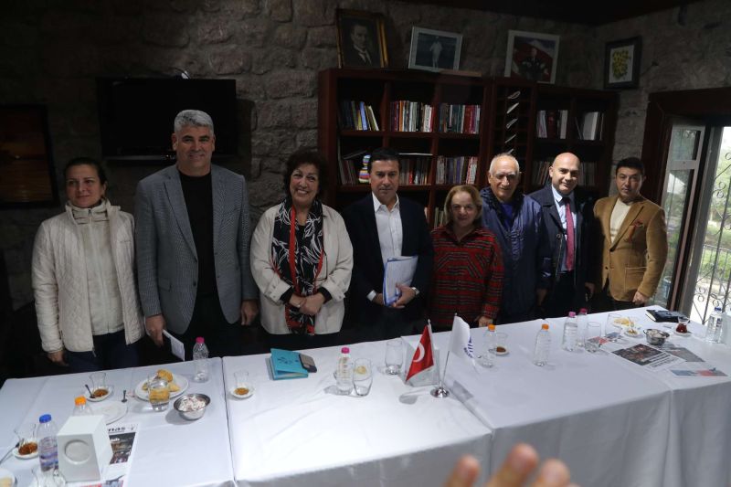 BAŞKAN ARAS, SİTE YÖNETİCİLERİ İLE BULUŞTU