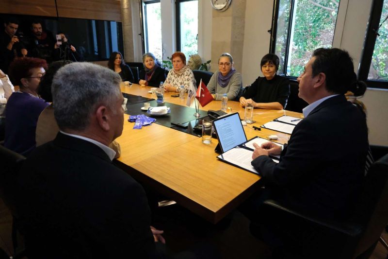 KADIN HAKLARI İÇİN YENİ MANİFESTO İMZALANDI