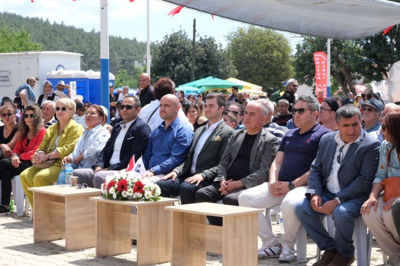 CANLAR ŞENLİĞİNE YOĞUN İLGİ