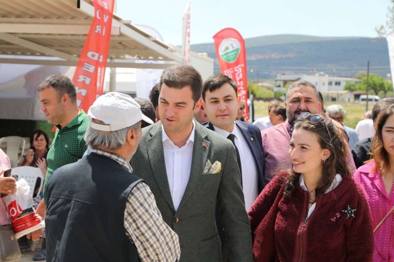 CANLAR ŞENLİĞİNE YOĞUN İLGİ