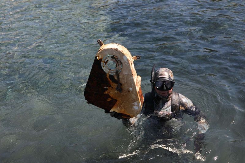 YALIKAVAK’TA DENİZ DİBİ TEMİZLİĞİ