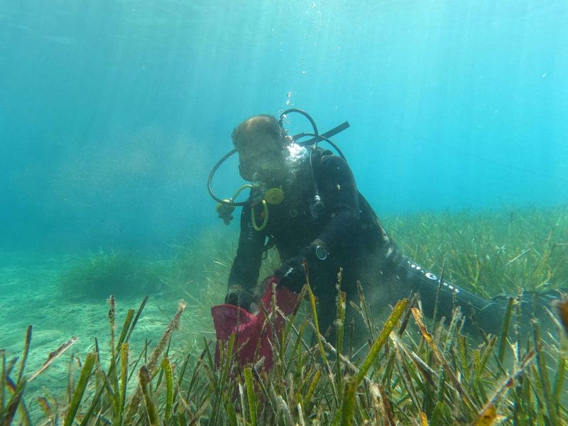 YALIKAVAK’TA DENİZ DİBİ TEMİZLİĞİ