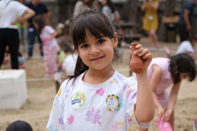 MİNİK ARKEOLOGLAR İŞ BAŞINDA