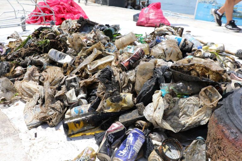 TURGUTREİS’TE DENİZ DİBİ TEMİZLİĞİ