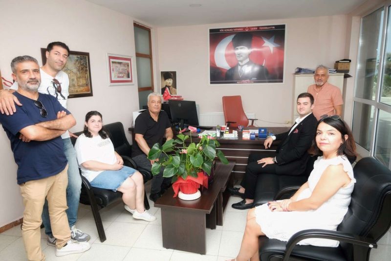 BAŞKAN MANDALİNCİ’DEN MEZUN OLDUĞU OKULA ZİYARET