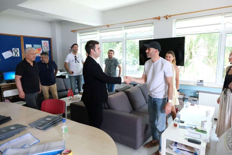 BAŞKAN MANDALİNCİ’DEN MEZUN OLDUĞU OKULA ZİYARET