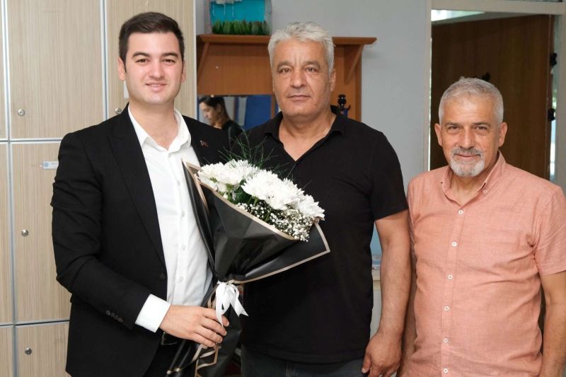 BAŞKAN MANDALİNCİ’DEN MEZUN OLDUĞU OKULA ZİYARET