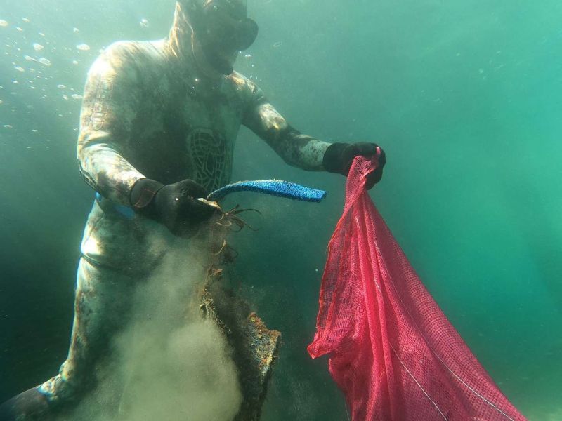 GÜNDOĞAN’DA DENİZ DİBİ TEMİZLİĞİ