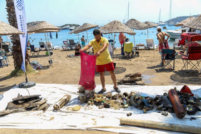 TÜRKBÜKÜ’NDE DENİZ DİBİ TEMİZLİĞİ