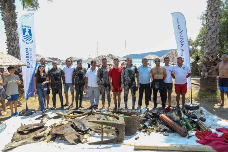 TÜRKBÜKÜ’NDE DENİZ DİBİ TEMİZLİĞİ