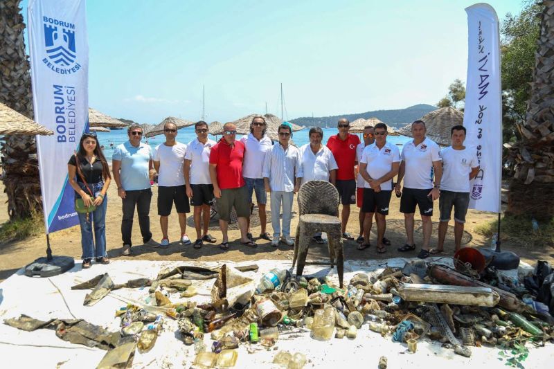 TÜRKBÜKÜ’NDE DENİZ DİBİ TEMİZLİĞİ