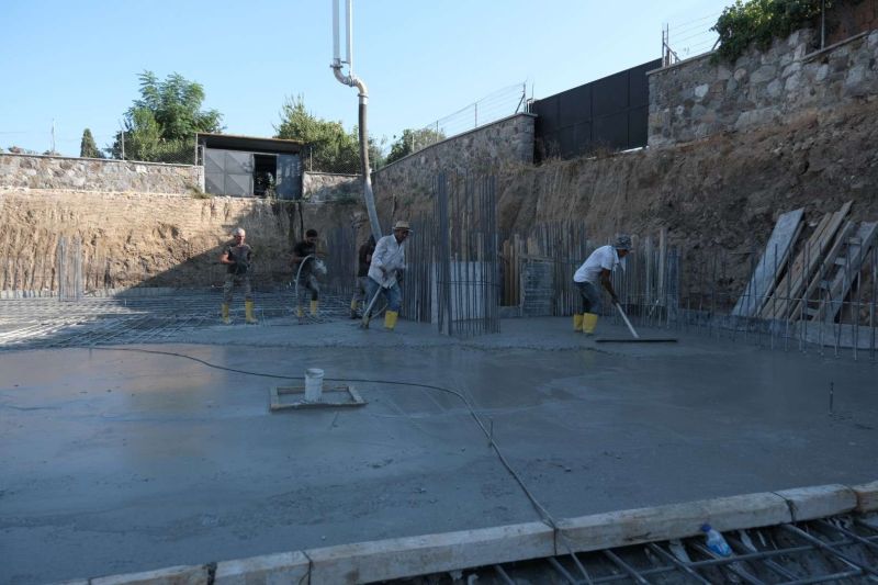 BAŞKAN MANDALİNCİ, YALIKAVAK PAZAR YERİ ÇALIŞMALARINI İNCELEDİ