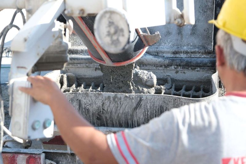 BAŞKAN MANDALİNCİ, YALIKAVAK PAZAR YERİ ÇALIŞMALARINI İNCELEDİ