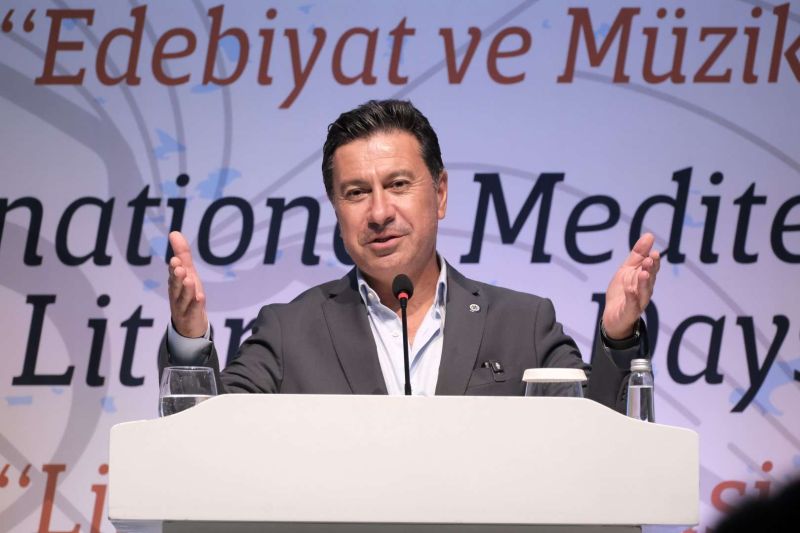 BODRUM’DA EDEBİYAT VE MÜZİK ŞÖLENİ