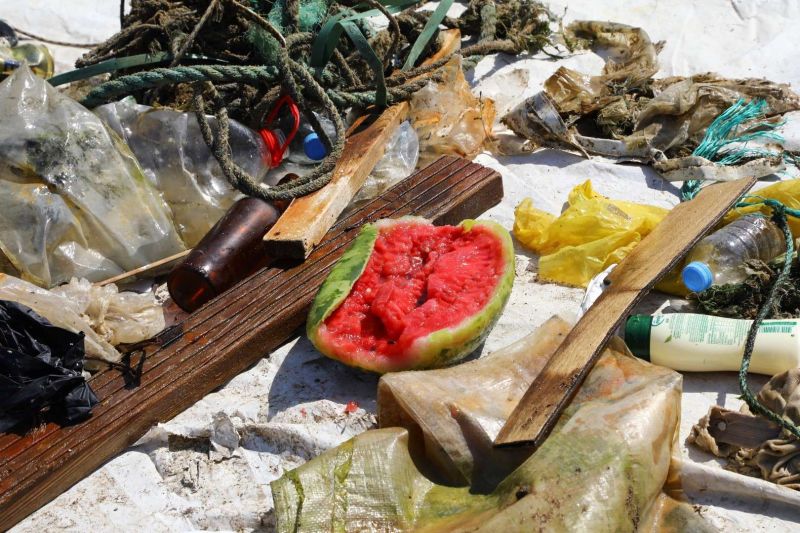 GÜVERCİNLİK’TE DENİZ DİBİ TEMİZLİĞİ