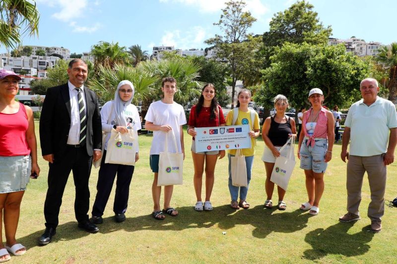 ERASMUS ÖĞRENCİLERİ İLE KIYI TEMİZLİĞİ