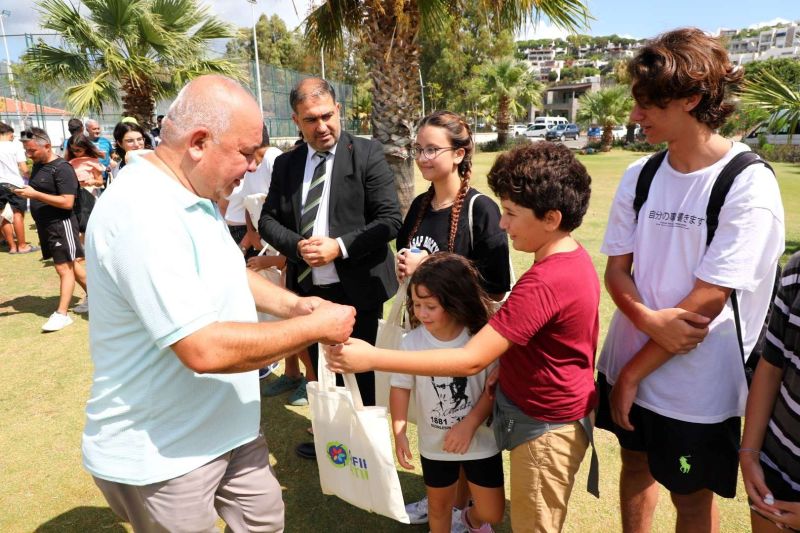 ERASMUS ÖĞRENCİLERİ İLE KIYI TEMİZLİĞİ