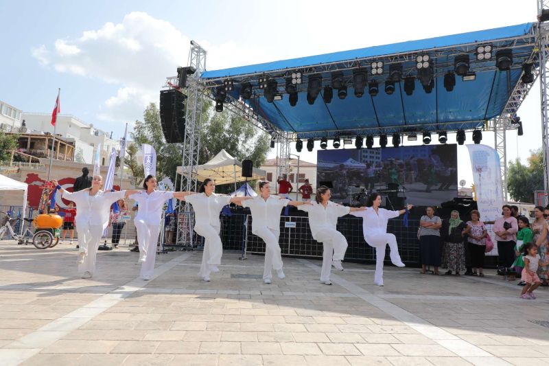 GALA KONSERİNDE ŞEVVAL SAM COŞKUSU