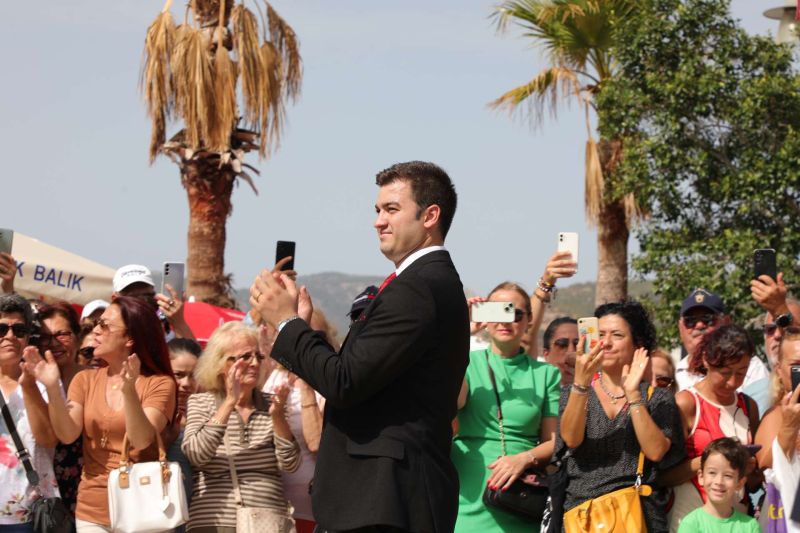 GALA KONSERİNDE ŞEVVAL SAM COŞKUSU