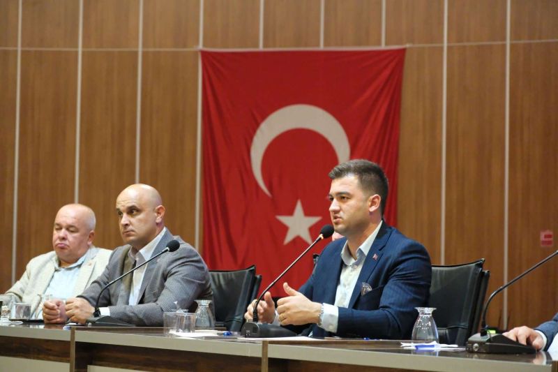 BAŞKAN MANDALİNCİ, MUHTARLARLA BİR ARAYA GELDİ