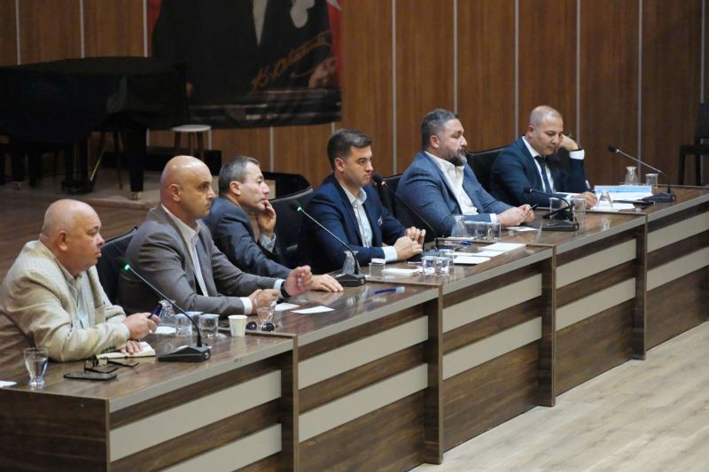 BAŞKAN MANDALİNCİ, MUHTARLARLA BİR ARAYA GELDİ