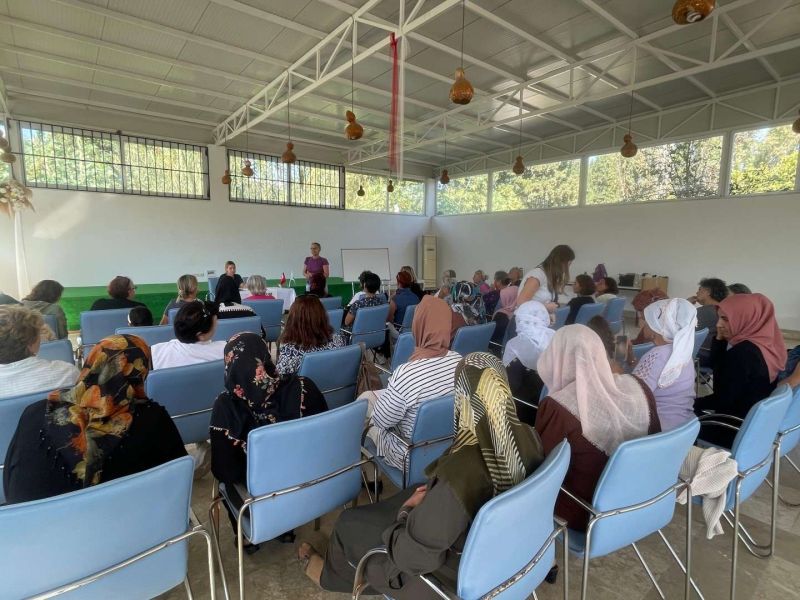 “SÖZ BENDE!” SLOGANIYLA AKYARLAR MAHALLESİ KADIN MECLİSİ KURULDU