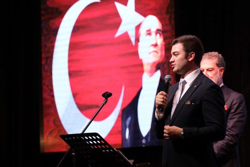 ÖZEL GECEDE “GENÇLER OKUSUN DİYE” BULUŞTULAR