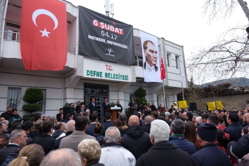 BAŞKAN MANDALİNCİ, BÜYÜK FELAKETİN 2.YILINDA HATAY'DA
