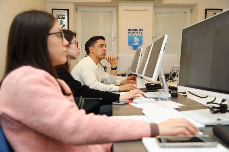 BELEDİYE PERSONELİNE BİLGİSAYAR PROGRAMI EĞİTİMİ