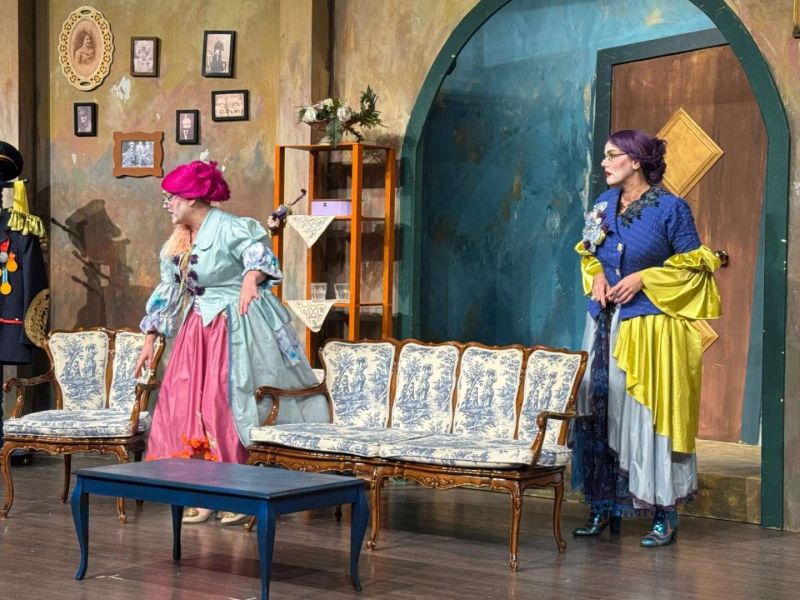 “HADİ ÖLDÜRSENE CANİKOM” YENİDEN SAHNEDE