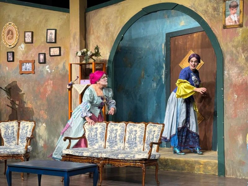 “HADİ ÖLDÜRSENE CANİKOM” YENİDEN SAHNEDE