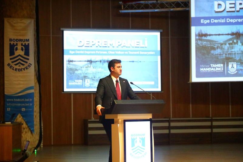 DEPREM PANELİ, YOĞUN İLGİ GÖRDÜ