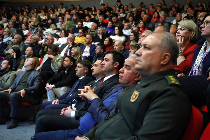 DEPREM PANELİ, YOĞUN İLGİ GÖRDÜ