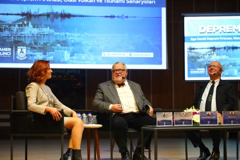 DEPREM PANELİ, YOĞUN İLGİ GÖRDÜ