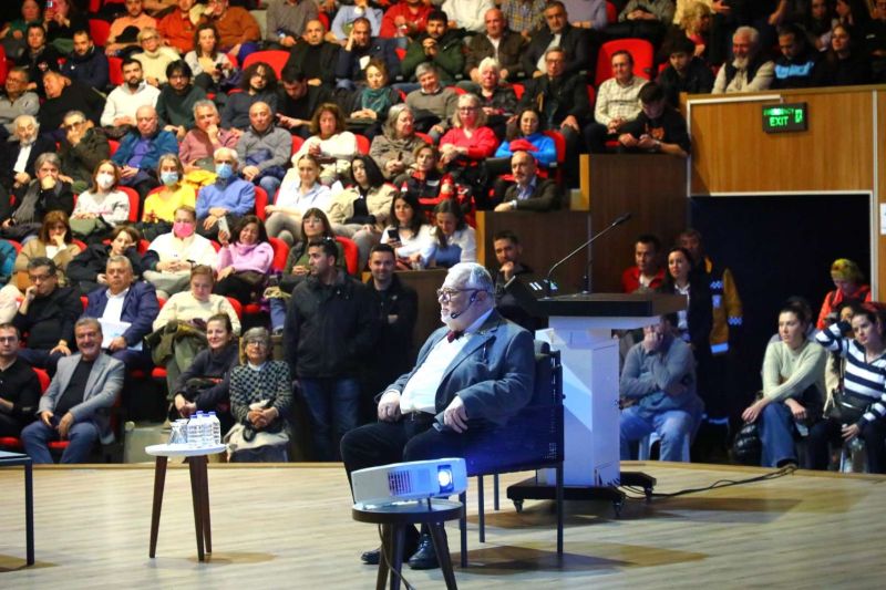 DEPREM PANELİ, YOĞUN İLGİ GÖRDÜ